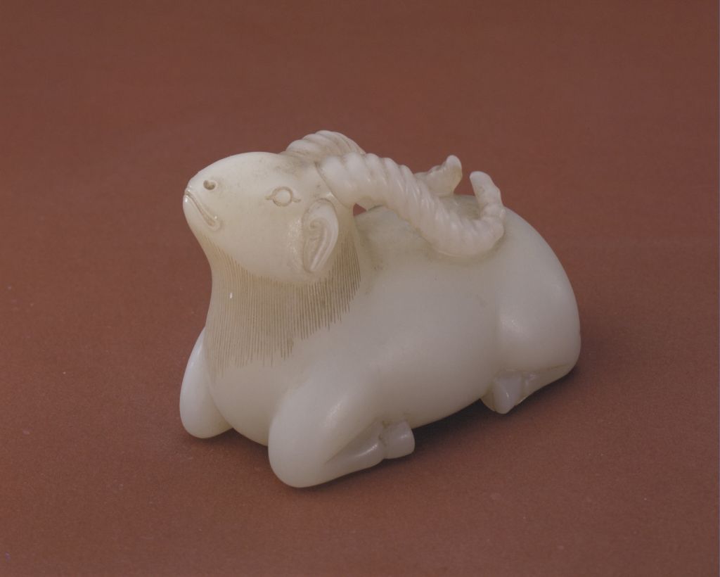 图片[1]-White Jade Sleeping Sheep-China Archive